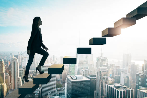 Escalando a escada do sucesso: Dicas para aprimorar suas habilidades de liderança