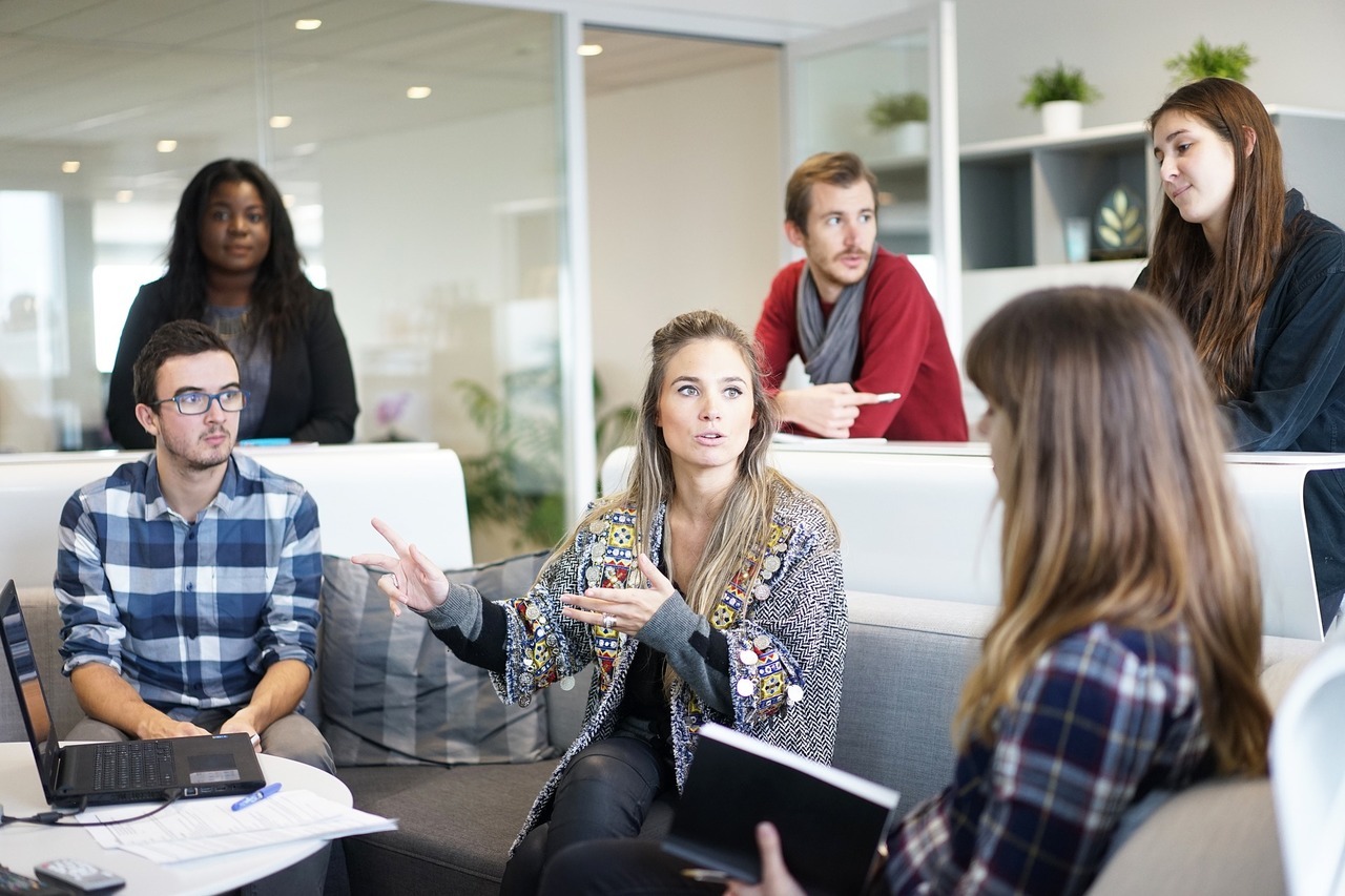 Comunicação eficiente para aumentar a produtividade no trabalho