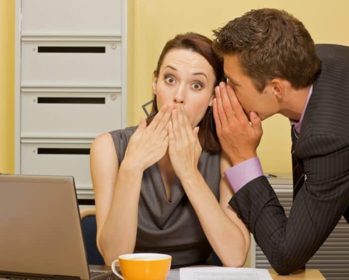 10 comportamentos inadequados no ambiente de trabalho
