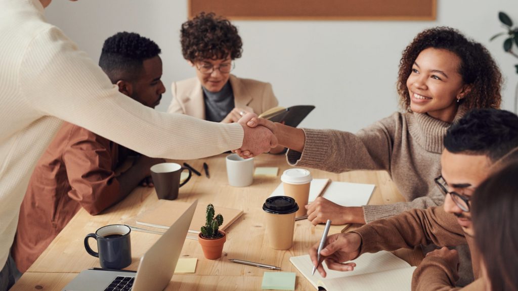 Como melhorar a comunicação no ambiente de trabalho?